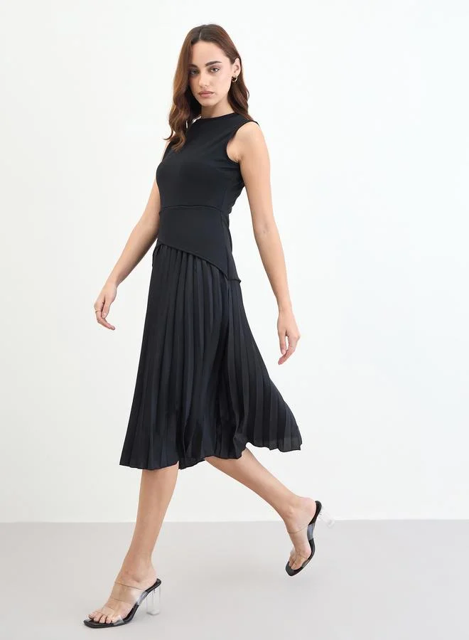 ستايلي فستان ميدي بكسرات بلا أكمام